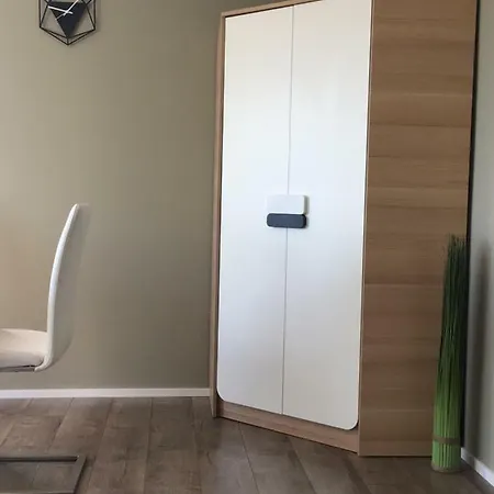 Three * كوبلنس